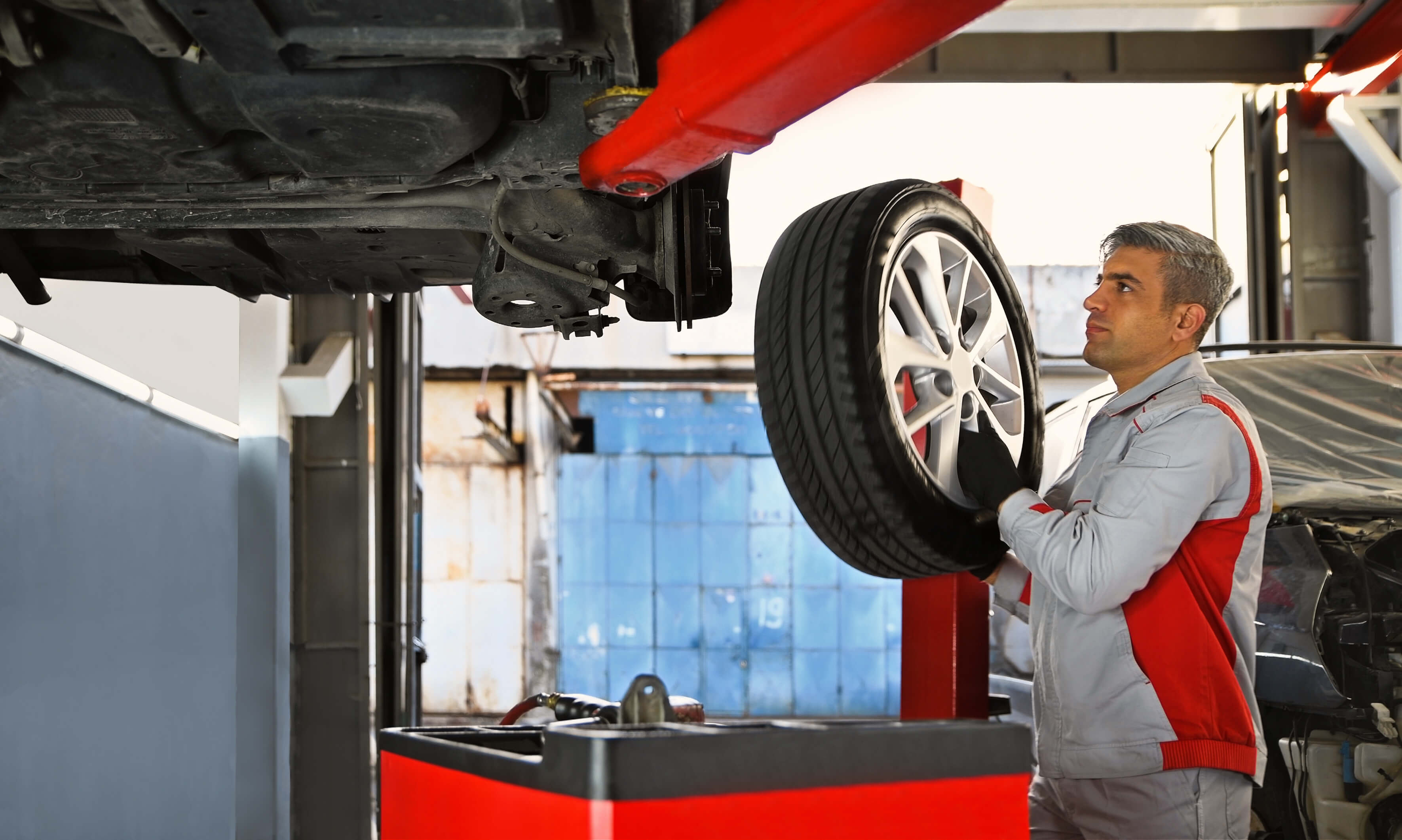 WiFi at an Auto Parts Store & Quick Service Center - CheckBox for Retail